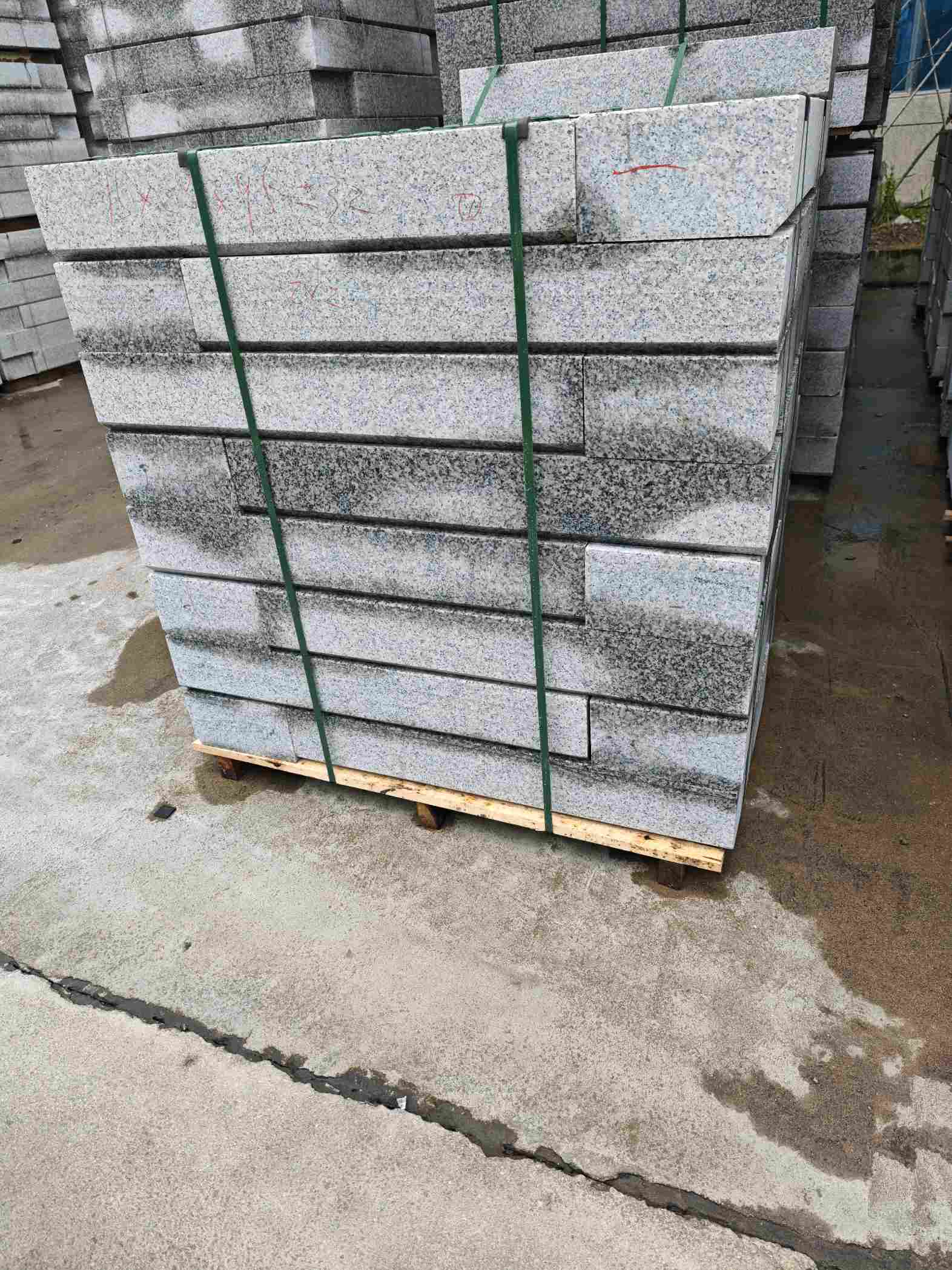 南平芙蓉白路牙石，马路牙子