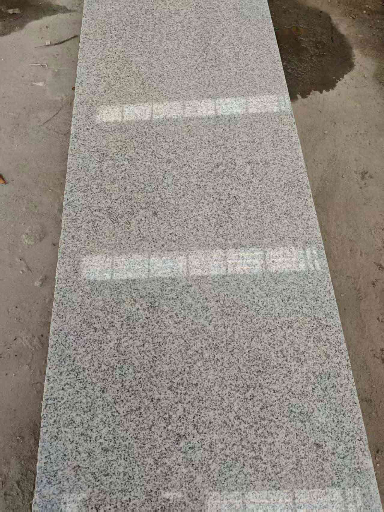 南平芝麻白光面毛板